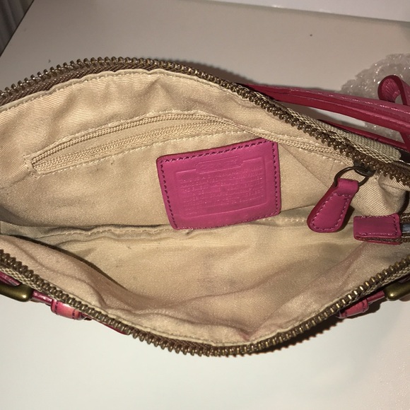 Vintage Coach Signature Demi Clutch (NO LOWBALL OFFERS PLEASE) - Picture 11 of 14